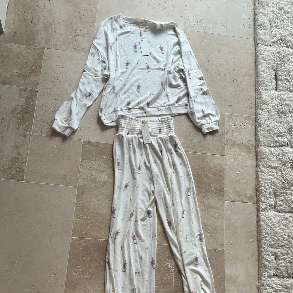 Z Supply Cozy Two-Piece Lounge Set in Cream with Pink Champagne Print, NWT XS